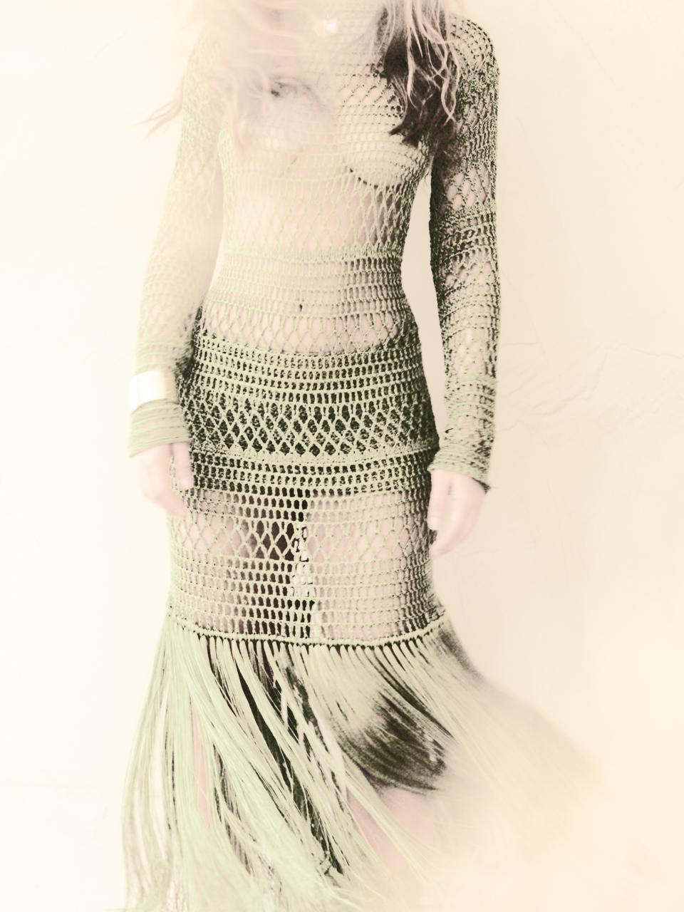 Vestido crochê franjas Rê Meirelles
