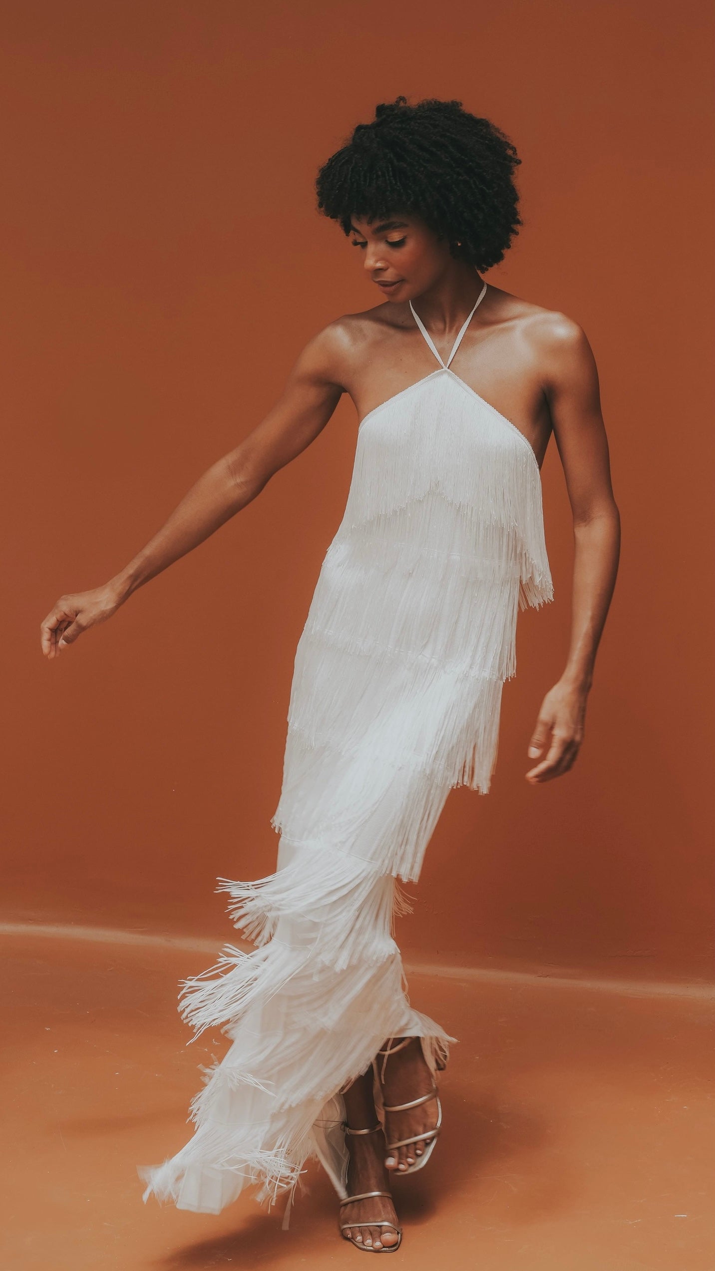 vestido clássico franjas off