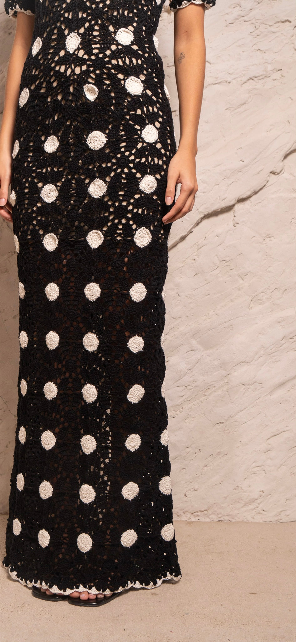 vestido longo crochê poa