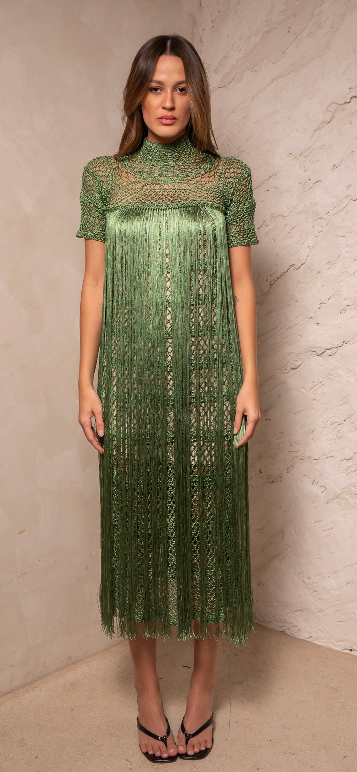vestido midi crochê franjas